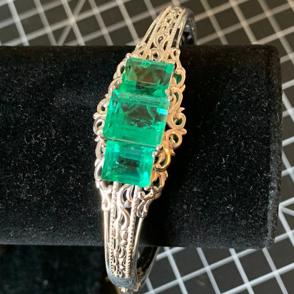 STS Karis Silver Bangle